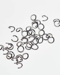 丸カン 直径4mm 線径0.6mm 約200個 VC0081