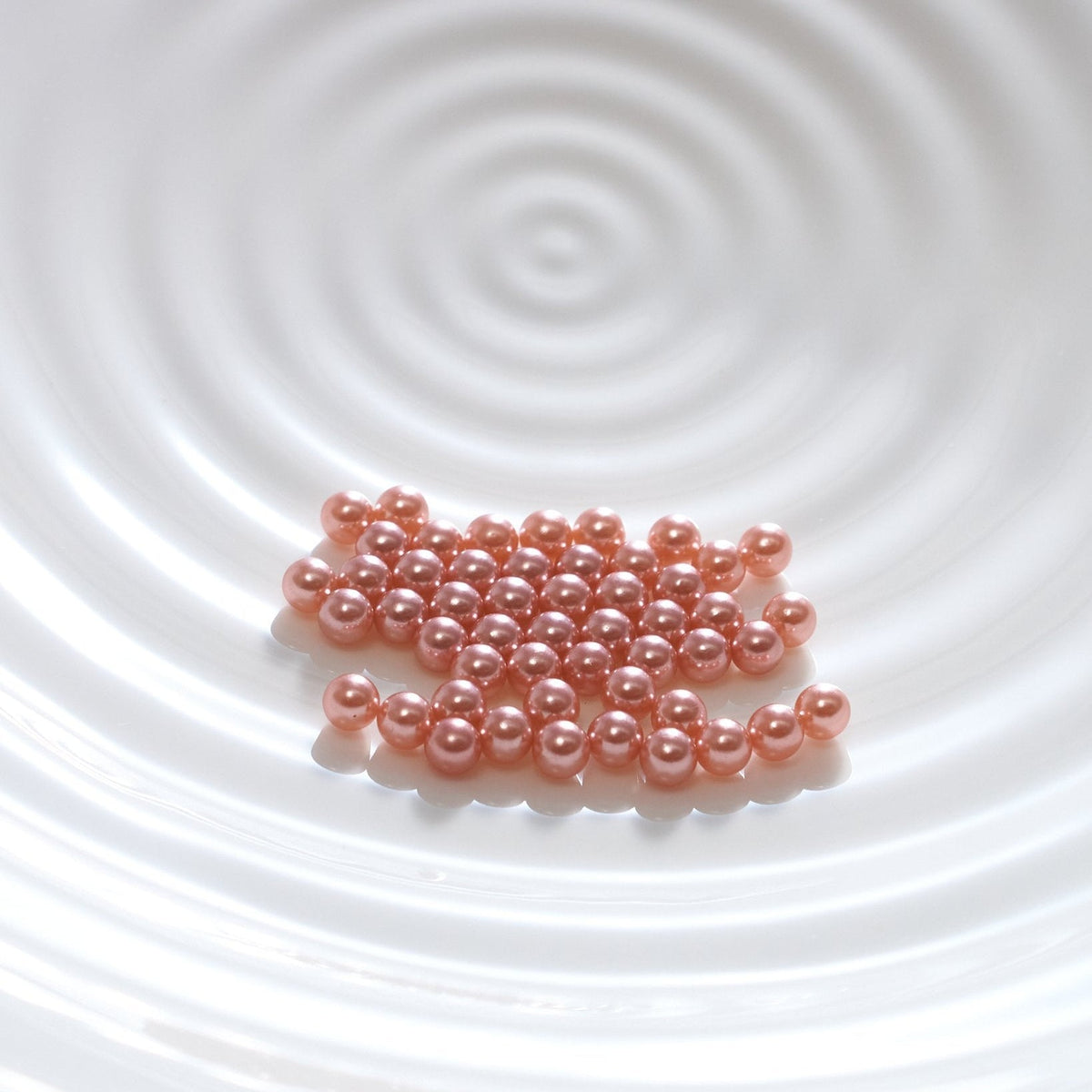 樹脂パール 穴無しタイプ 直径5mm　 VC0096