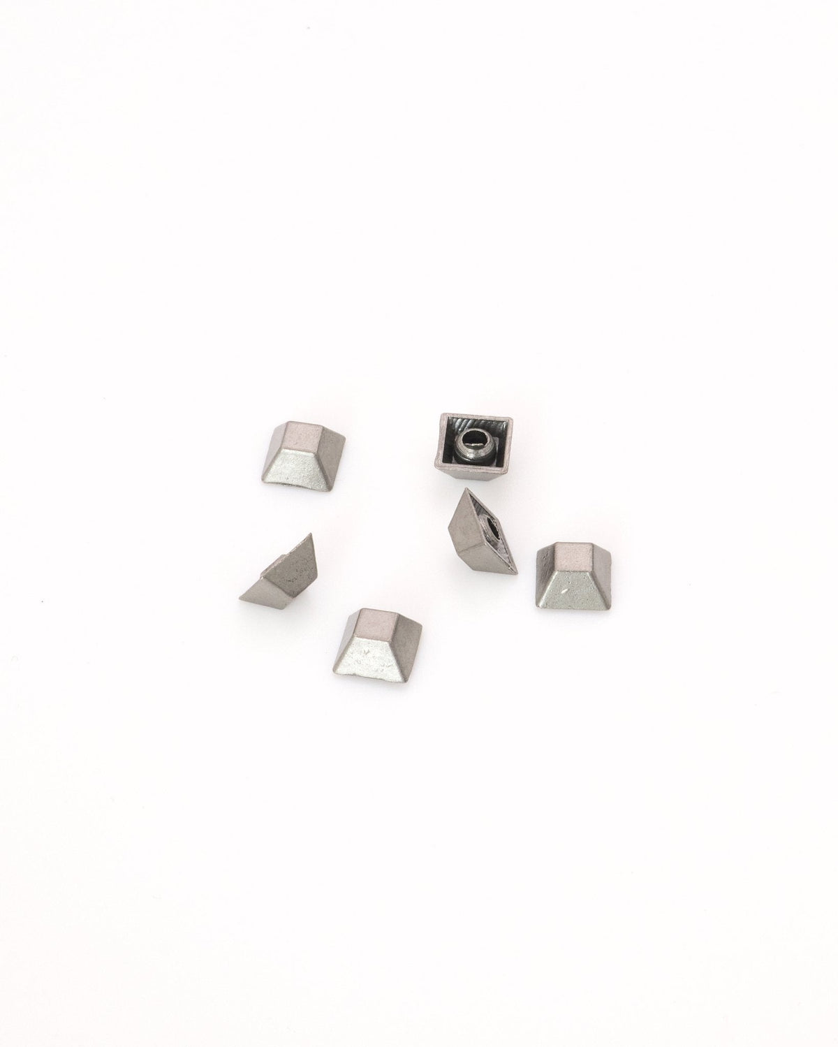 クラフト金具 飾り バネボタン カシメパーツ 8㎜X8㎜ VC156-13
